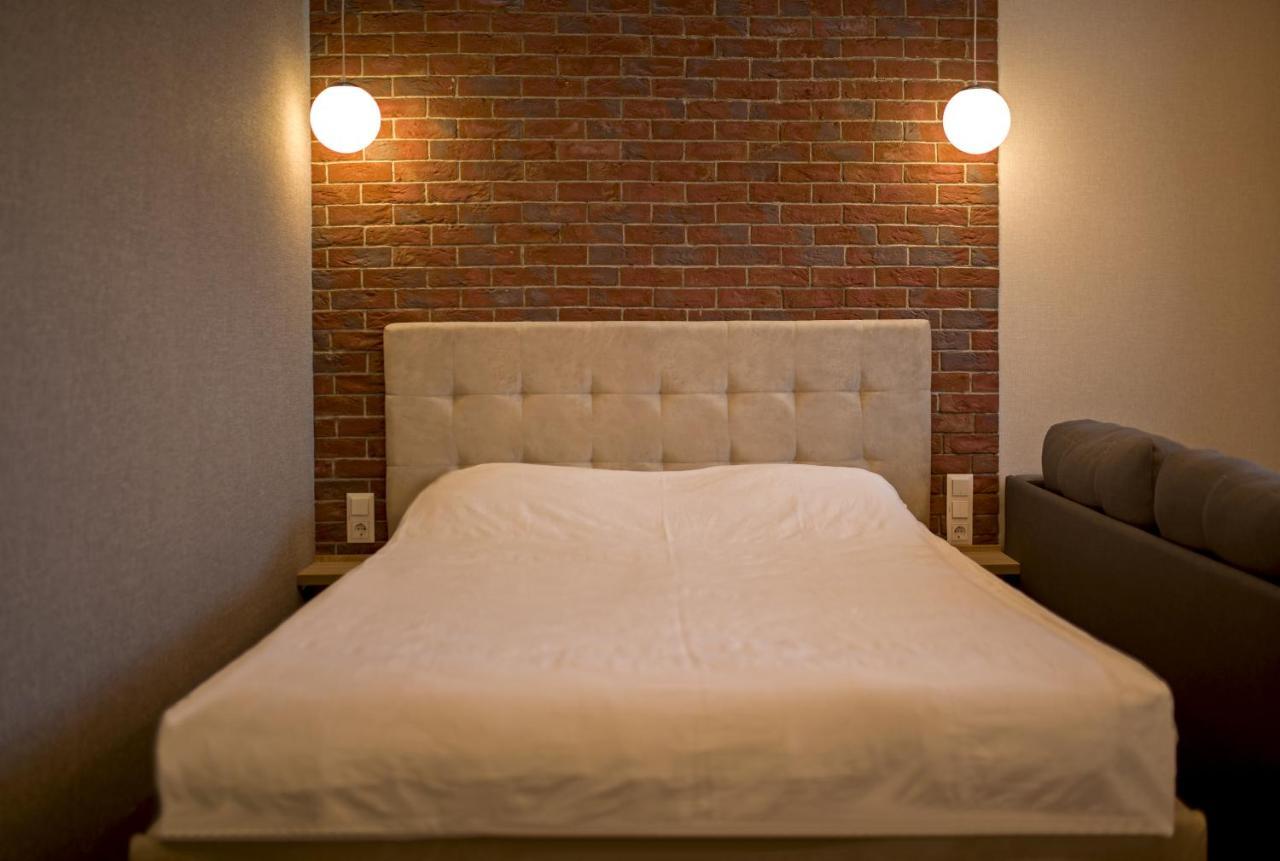Modern Apartmetns In Town Center ポルタヴァ エクステリア 写真